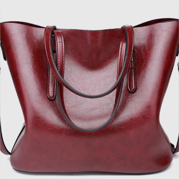 Blubier Handbags - - JCPENNEY Blood red Vegan leather handbag tote with strap adjustments